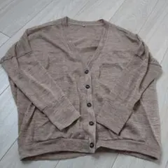 UVカット！ベージュ ボタン付きカーディガン