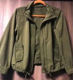 【定価より半額以下】マウンテンパーカー