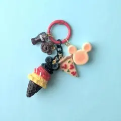 もっと絶叫チキン（ピンク） じゃらじゃらキーホルダー 生卵 手羽先 鶏