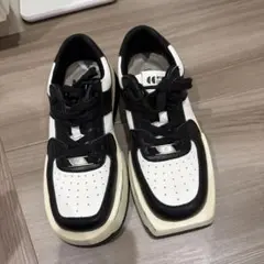 MYY GZ CONECR スニーカー ブラック ホワイトのサムネイル
