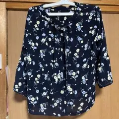 anySiS花柄ネイビー7分袖ブラウス