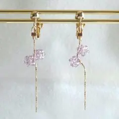 [73]ビーズモチーフとチェーンのイヤリング ピアス 大人可愛い 上品 揺れ