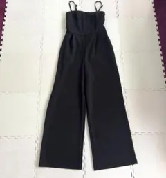 GUジーユー◇大人気完売商品ブラックストラップ付きオールインワンSサイズ
