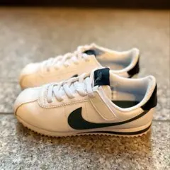 Item thumbnail for item d64fb506-02a7-4cd9-b021-b2abe1ac3137