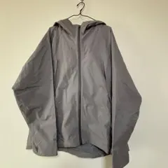 ユニクロ　ブロックテックパーカ　グレー　XL