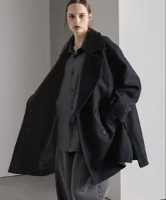 オーバーサイズ ネイビー　ウール混合 ピーコート