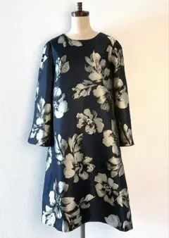 エムズグレイシー 七分袖 ワンピース レディース40 紺色(光沢)・花柄