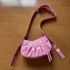 ピンク レザー ショルダーバッグ