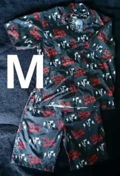 夏におすすめ！　NO MORE映画泥棒 Mサイズ 柄シャツ　セットアップ