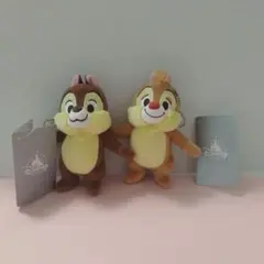 ディズニーストア　チップとデール　ぬいぐるみ　バッジ