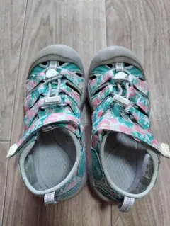 KEEN キーン ニューポートH2 20.0cm サンダル カモ×ピンクアイシン