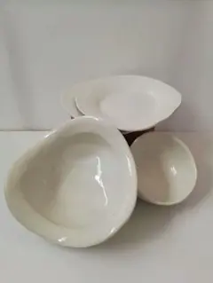 作家もの 陶工房SORA 土田空 リム皿 オーバル鉢 小鉢 白釉 新品未使用 作家もの 陶工房SORA 土田空 リム皿 オーバル鉢 花びら小鉢白釉 新品未