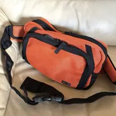 TAKÉO KIKUCHI メッシュボディバッグ