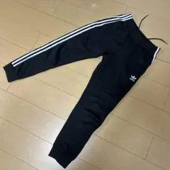 adidas 黒 ジョガーパンツ S/M