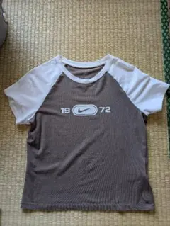 NIKE ナイキ Tシャツ 半袖 ブラウン×ホワイトのサムネイル