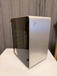 PCケース JONSBO U1 PLUS シルバー　Mini-ITX