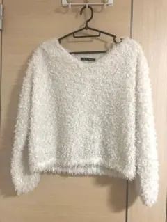 ショート丈ニット