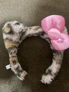 ヒョウ柄ファー ピンクリボン カチューシャ
