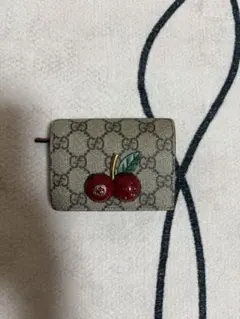 GUCCI GGスプリーム チェリー 二つ折り財布