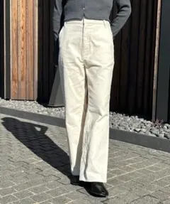 1chaku. コーデュロイフレアパンツ