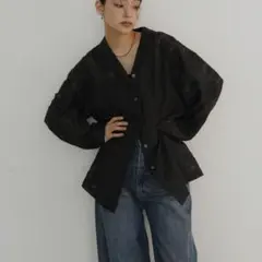 H HOLIC エイチホリック シアーシャツ ネイビー - メルカリ