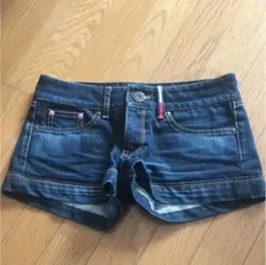 ショートパンツのサムネイル