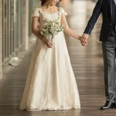 アイボリー フラワーモチーフ ウェディングドレス レース エンパイアライン