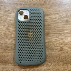 オリーブグリーン iPhone14用ケース 通気性メッシュ