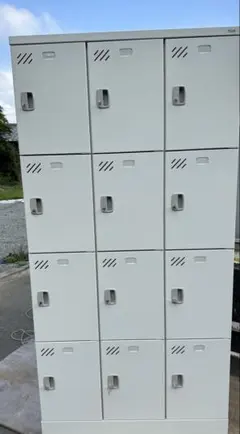 PLUS 12人用 ワイドロッカー 鍵付き 美品　福岡市西区引き取り可能 PLUS 12人用 ワイドロッカー 鍵付き 美品 福岡市西区引き取り可能