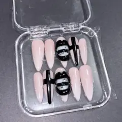 Y2k リップネイル　クロスネイル　ベイビーブーマー　地雷系　ゴテゴテネイル