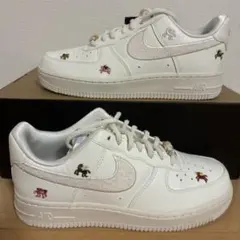 NIKE ウィメンズ エア フォース 1 '07 24cmのサムネイル