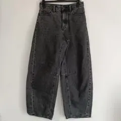 お値下げ！GU　バレルレッグジーンズ　M　標準丈