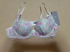 Wacoal Yue ブラジャー C65 新品タグ付きのサムネイル