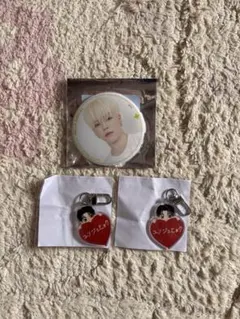 【まとめ売り】TREASURE ジェヒョク 缶バッジ キーホルダー セット