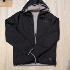 Nike ブラック キルティング アウター　リバーシブル