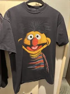 千*壽様 SESAME STREET ERNIE Tシャツ BLACK OUT - メルカリ