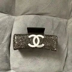 CHANEL ヘアクリップ 3本セット - メルカリ
