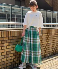 ◎新品　ロデオクラウンズ　ビッグチェックスカート　グリーン系　フリーサイズのサムネイル
