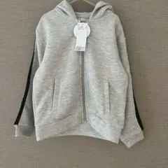 新品タグ付き！パーカー 130