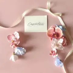 フラワーイヤーカフ　イヤリング　ピアス　胡蝶蘭　ウェディング　スイートピー　水色