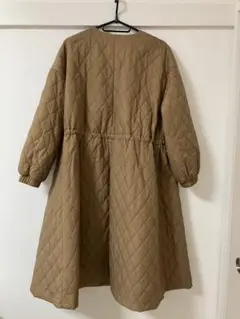 ビアズリー　　袖バルーンキルトコート