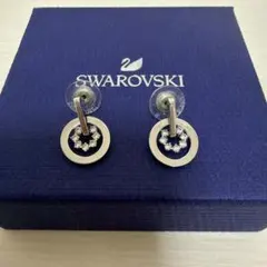 SWAROVSKI サークル ピアス クリスタル シルバーカラー✨美品のサムネイル