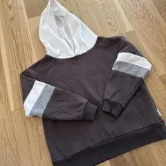 裏起毛　しまむら　トレーナー　パーカー　　グレー