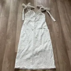 刺繍入りホワイトキャミワンピース