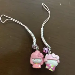 ご当地キティストラップ