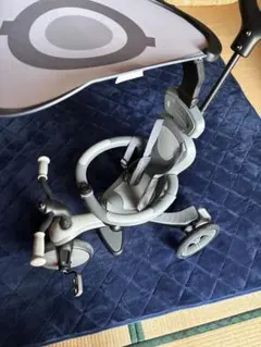 GLOBBER エクスプローラー トライク 4in1 グレーのサムネイル