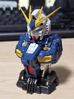 メカニカルバスト　rx93ffνガンダム　全塗装完成品 RX-93ff νガンダム」を収録したモビルスーツの胸像モデル「MS