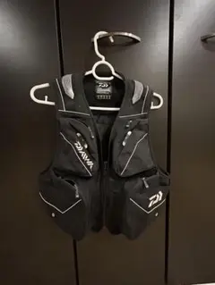ダイワ DV-3021 ブラック Sサイズ　フィッシングベストのサムネイル