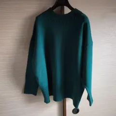 リブ編み クルーネックセーター