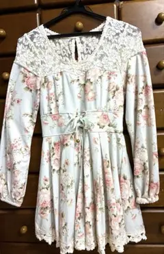 平成レトロ　リズリサ　薔薇柄レースワンピース y2k 姫ギャル　平成ギャル